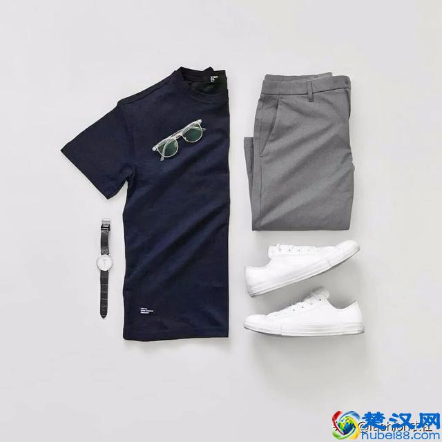 男生,T恤+西裤,效果惊艳到我