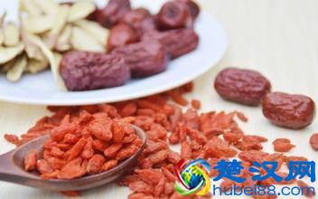 枸杞泡酒配方大全