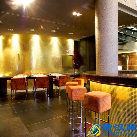 贴金箔多少钱一平？与金箔马赛克哪个好？