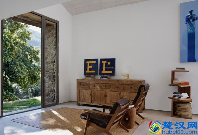 农村马厩和唯美民宿 差的就是一个建筑师