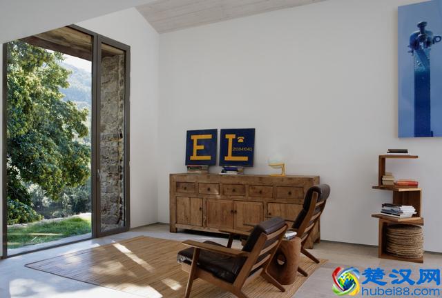 农村马厩和唯美民宿 差的就是一个建筑师