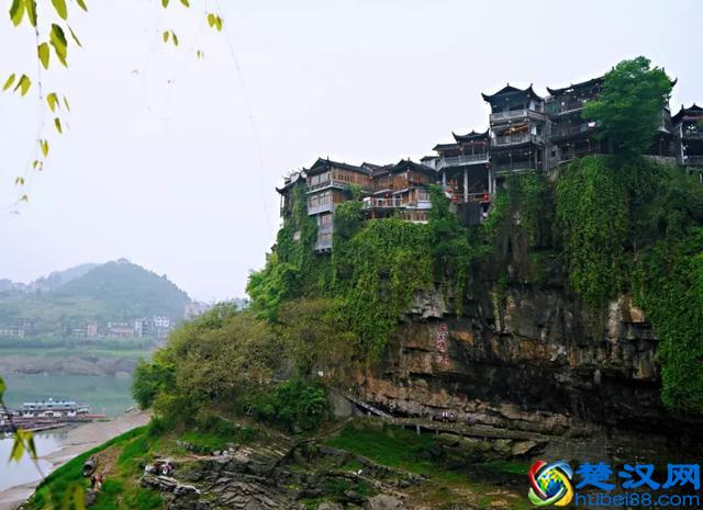 不去凤凰古城，就来芙蓉古镇