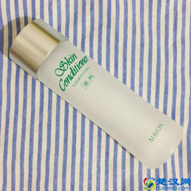 用了十年护肤品，才知道这3款美白祛斑效果最好！