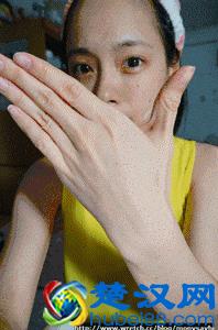 学生党瘦脸最快法：3招练就“瓜子脸”（真人示范）