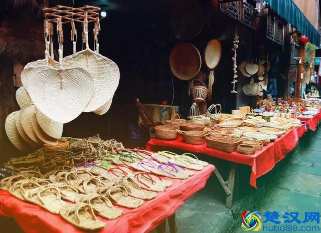 不去凤凰古城，就来芙蓉古镇