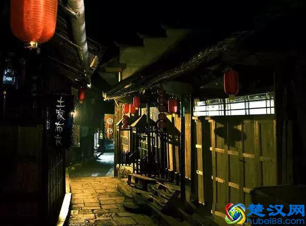 不去凤凰古城，就来芙蓉古镇