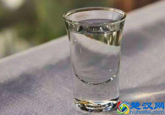 千滚水、隔夜水不能喝？错，真正不能喝的水你知道是什么水吗