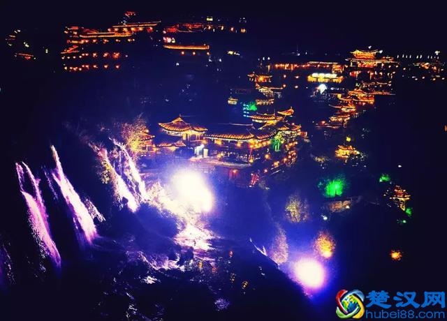 不去凤凰古城，就来芙蓉古镇