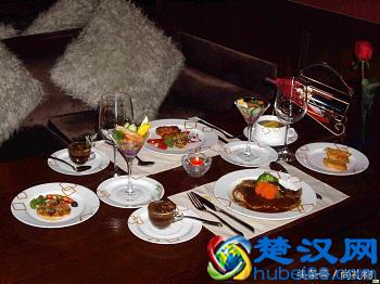 生日礼物送女朋友什么好？（异地恋最好的礼物）生日礼物攻略