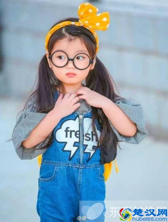 阿拉蕾崔雅涵个人资料 崔雅涵的爸爸究竟是什么身份？