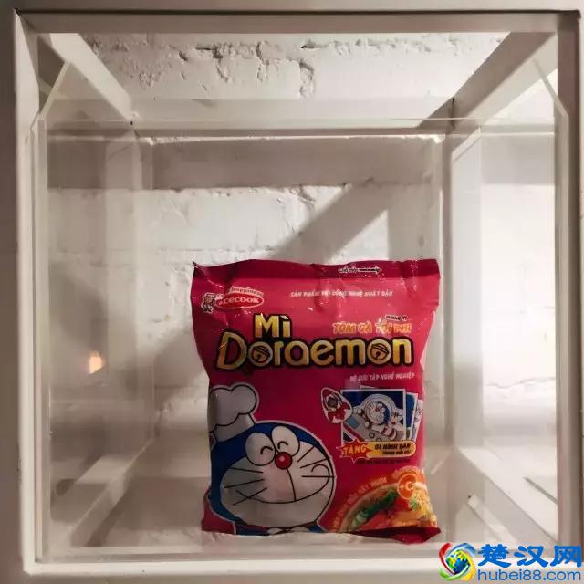 兼职在公司楼下开方便面馆，这可能是文艺青年离开店最近的一次