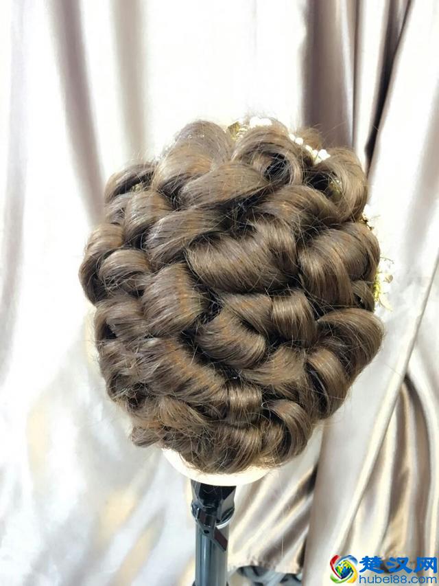 盘发造型 头饰制作