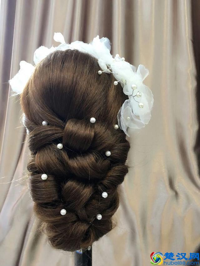 盘发造型 头饰制作