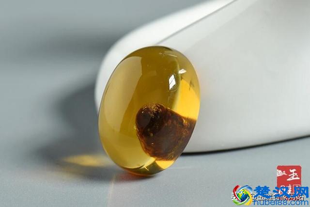 琥珀是怎么形成的？琥珀形成需要哪些阶段？