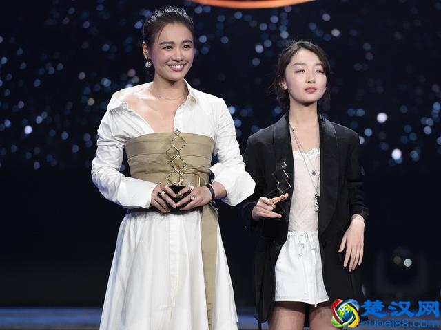 女生肩膀宽毁形象，如何改善宽大的肩膀