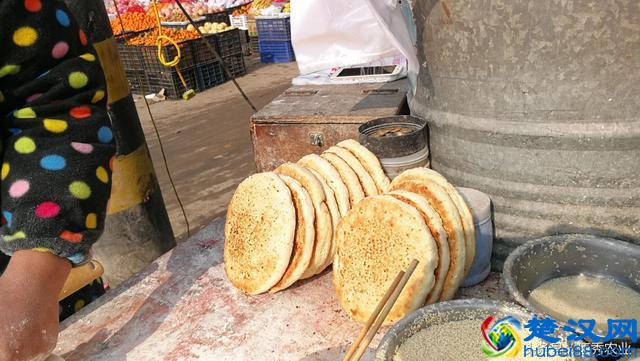 农村人太精明，街头做小生意，每天能赚500多你信吗？