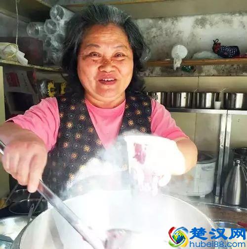 上海唯一正宗的阿姨奶茶终于回归！杨浦小囡喝了20年，还是老味道！