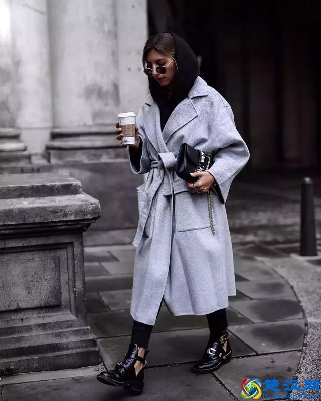 你有灰色大衣吗？学学这六种时尚搭配！