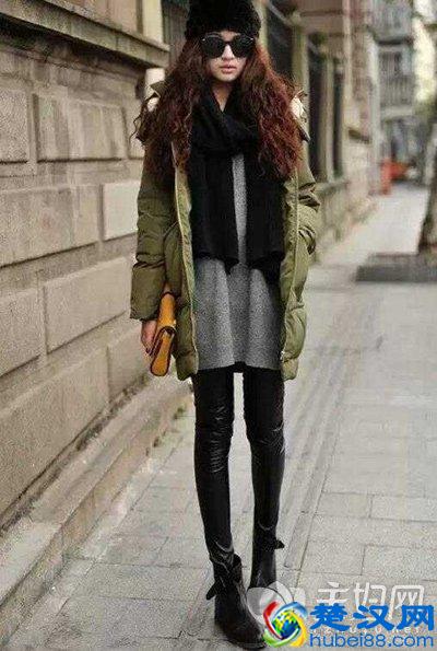冬季羽绒服搭配 中长款羽绒服这样穿搭保暖又时髦