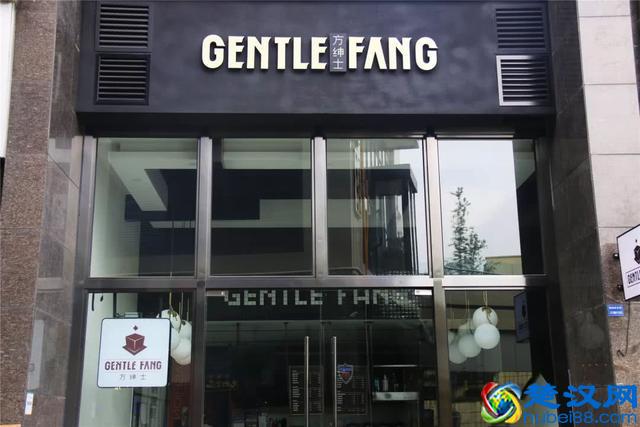 98%的成都人都不知道，锦华万达对面的橡树林藏了一个美食广场！