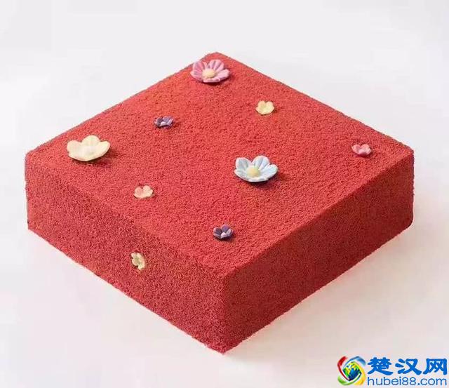 98%的成都人都不知道，锦华万达对面的橡树林藏了一个美食广场！