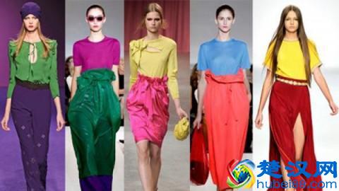 服装色彩搭配原则，看过的人都收藏了，送给不会搭配的你