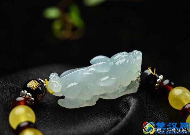 貔貅手链的佩戴方法