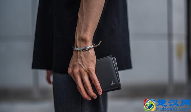 男式短款钱包什么牌子好？来给你的钞票找个好归属吧！