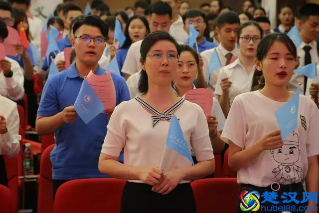 时光不老，我们不散：2019武汉职业技术学院毕业典礼盛大举行