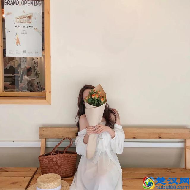 学会100个拍照pose大全，让你的照片美爆朋友圈