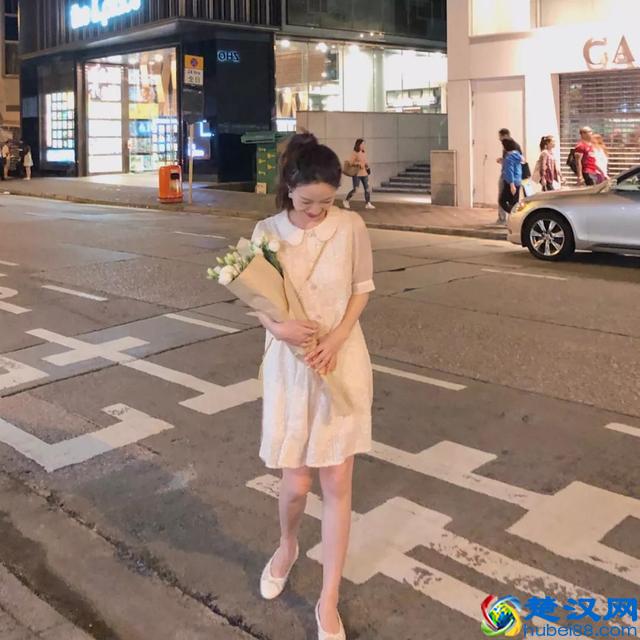 学会100个拍照pose大全，让你的照片美爆朋友圈