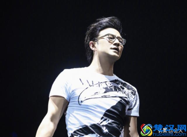 汪峰宣布新专辑延期！第24次抢头条失败，长文吐心声太令人心疼了