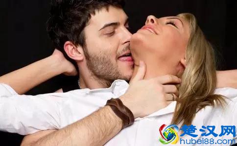 怎么吻最有感觉教你六个接吻技巧