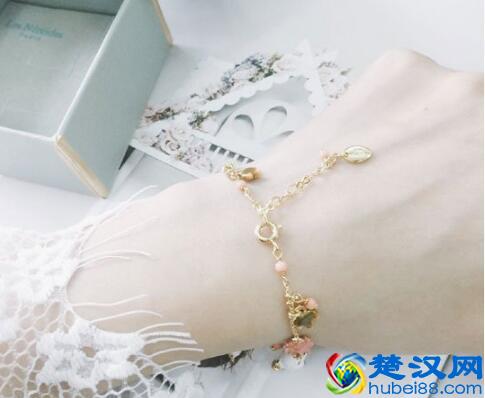 饰品界的传奇哎呀呀,崛起靠的是什么?