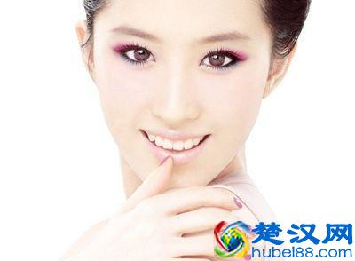 怎么瘦脸 3个特效瘦脸动作减掉你的双下巴