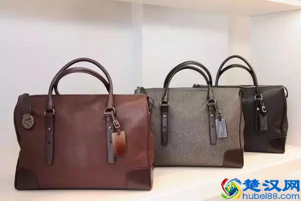 买这些大牌包包，一定要去美国，超便宜！