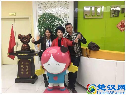 休闲食品加盟店加盟怎么样？悠百佳适合毕业生创业