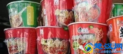 周黑鸭、绝味、煌上煌三鸭争霸，看传奇的诞生