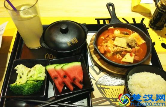 我来告诉你，为什么你加盟的中式快餐店会赔钱！