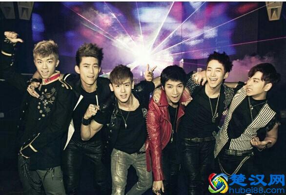 这样的打扮，必定令你成为夜店全场焦点