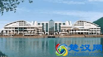 广州有个暨南大学珠海也有一个，暨南大学有什么来历？