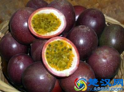 教你做百香果蜂蜜柠檬茶，让这个夏天过足酸酸甜甜的瘾！