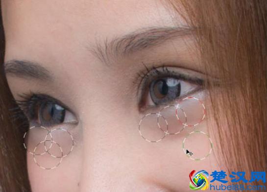 去除黑眼圈眼袋小窍门，对黑眼圈眼袋说拜拜