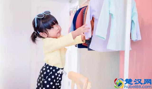 宝宝秋季穿衣实用指南，不仅科学还能省下不少钱
