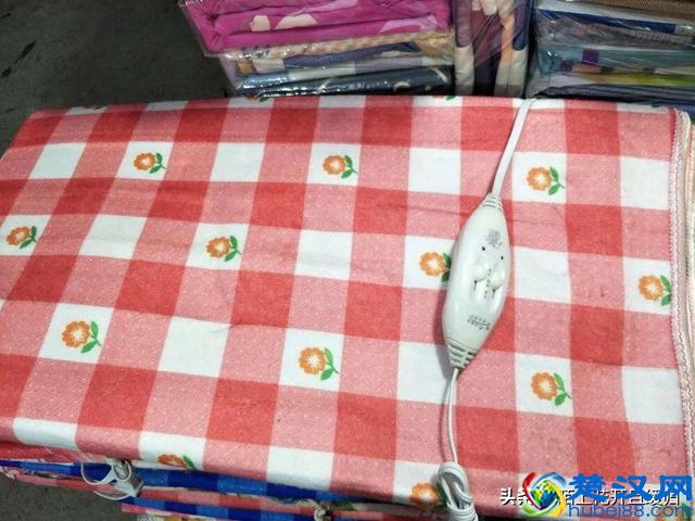 农村冬天集市摆地摊卖什么赚钱？这几类商品是个好选择！