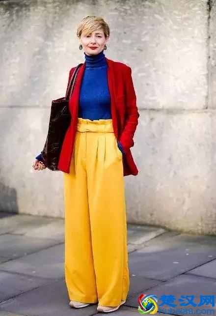 肤色暗的人这4个颜色不要穿，超级显老！