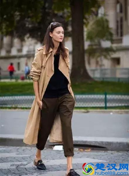 肤色暗的人这4个颜色不要穿，超级显老！