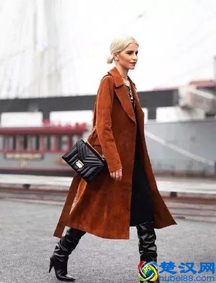 肤色暗的人这4个颜色不要穿，超级显老！