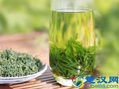 绞股蓝茶泡水喝的6大功效 三高患者必备哦！