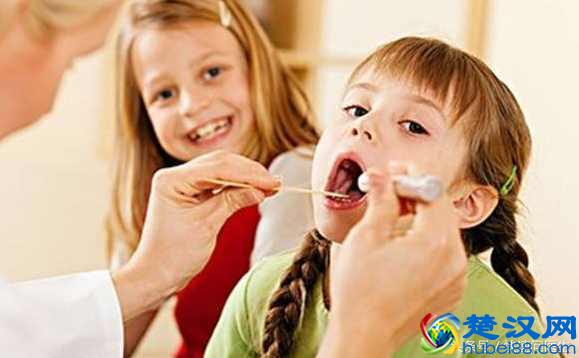 小孩子喉咙发炎吃什么好？5种食物缓解孩子喉咙发炎